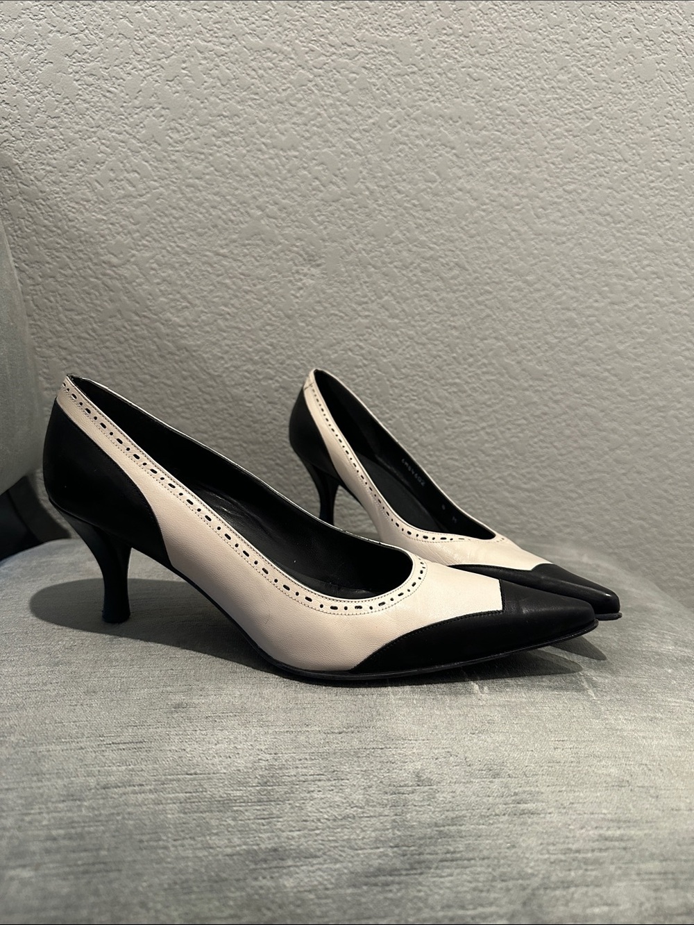 Stuart Weitzman Two Tone Pointed Heels